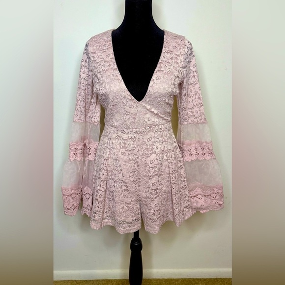 kaylee Kollektion Pants - Kaylee Kollektion Pink floral lace short jumpsuit romantic flirty girly med
